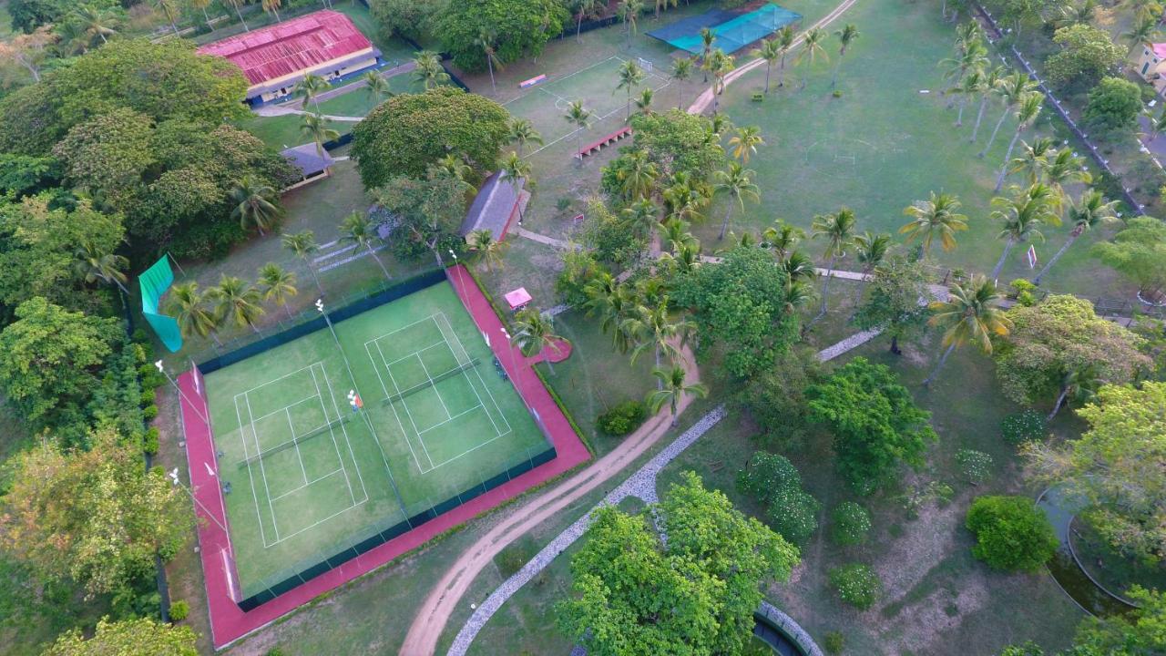 Andilana Beach Resort Buitenkant foto